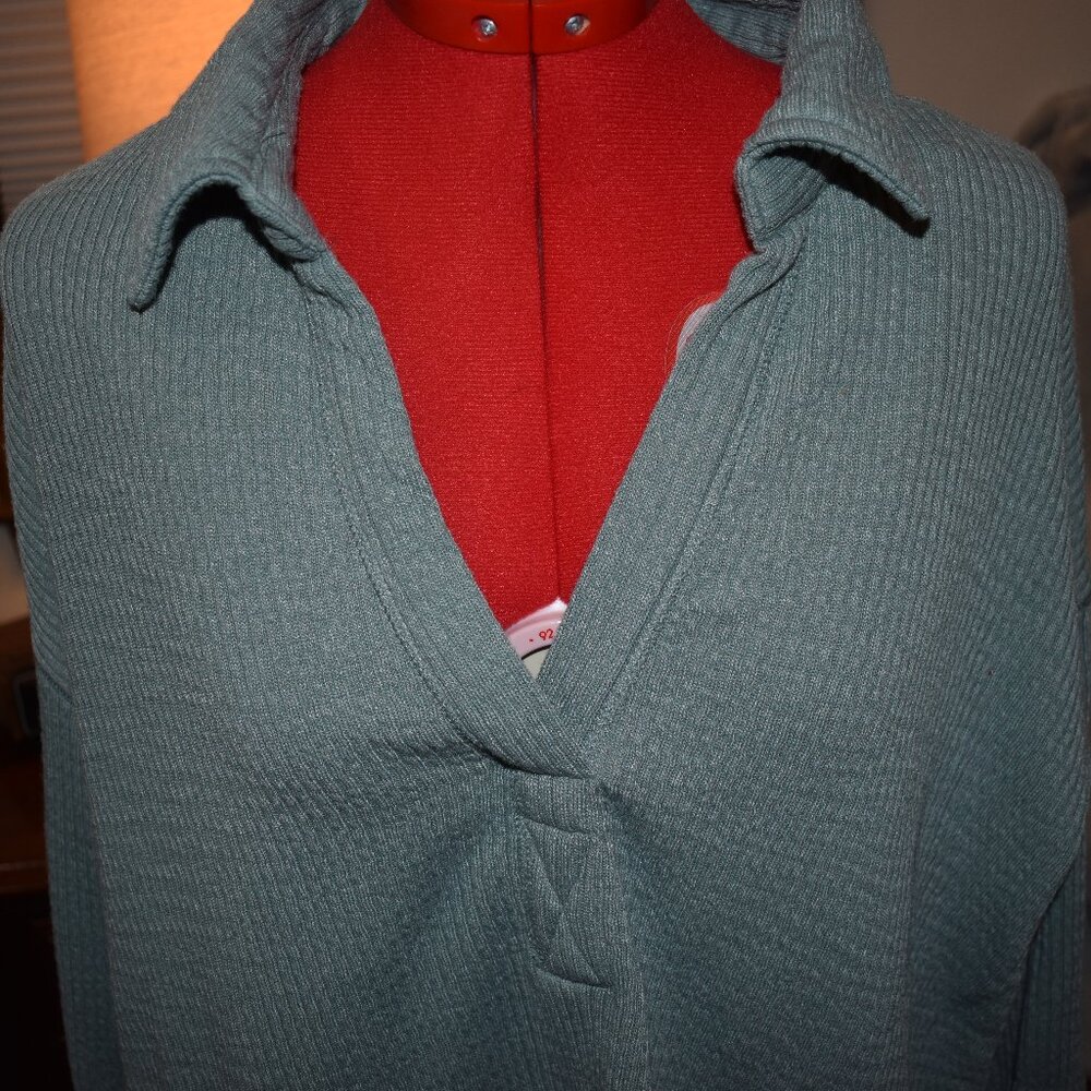 top - Picture 2 of 6